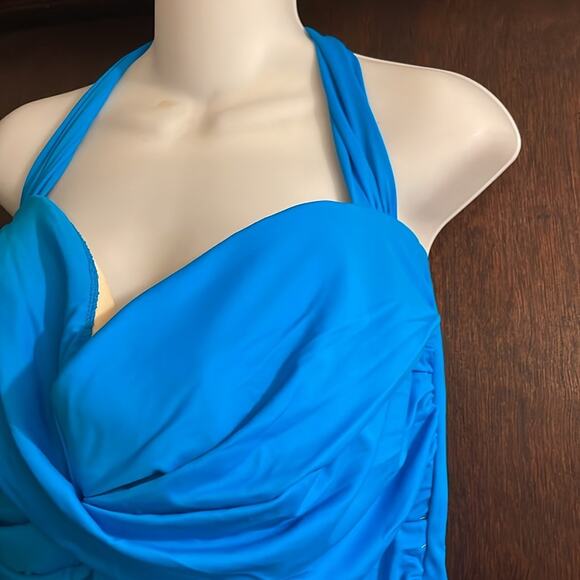 Miraclesuit Brand Women's size 18D Halter Tankini Top Pool Blue Separates - Picture 2 of 7
